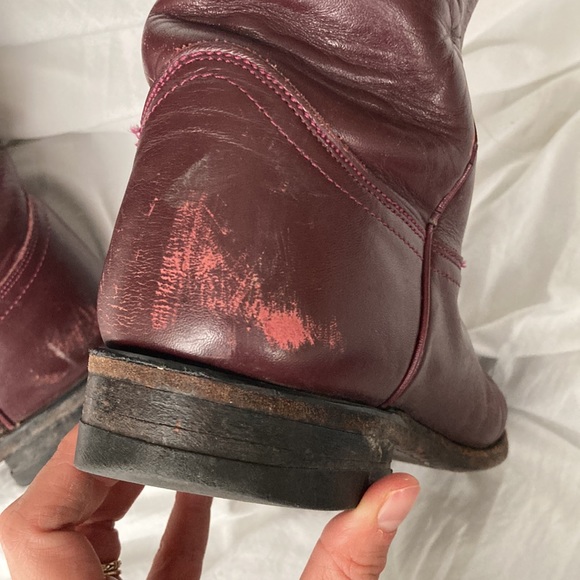 Burgundy Vintage Justin Cowboy Boots - Picture 12 of 13